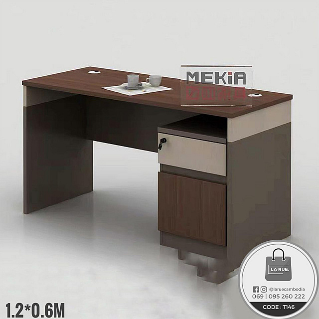 Desk table 